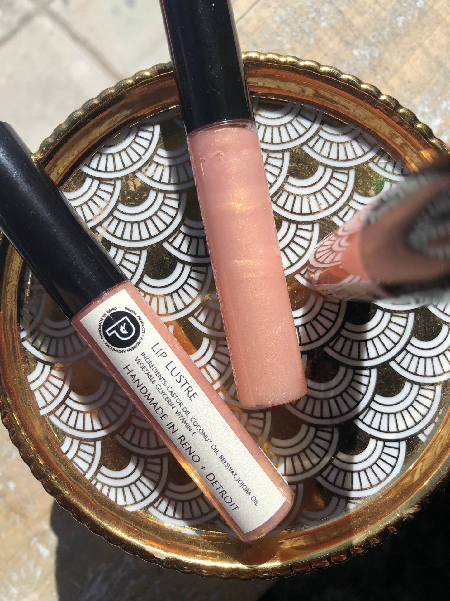 Lip Lusture - non-toxic, mineral lip gloss