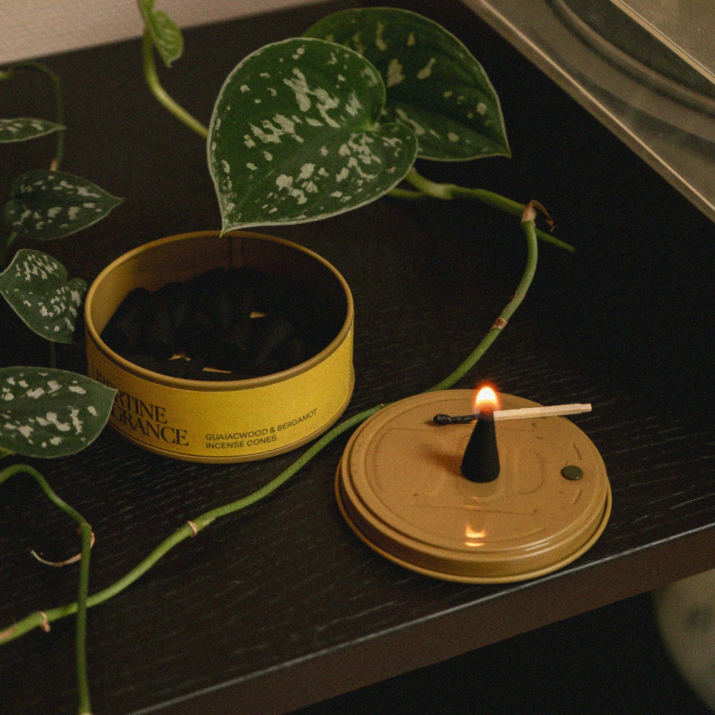 Guiacwood & Bergamot Incense Cones