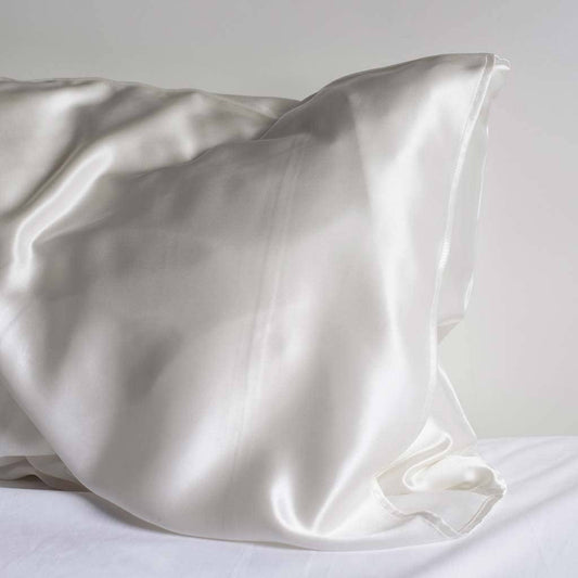 (Ivory White) Cloud 9 Silk Pillowcase