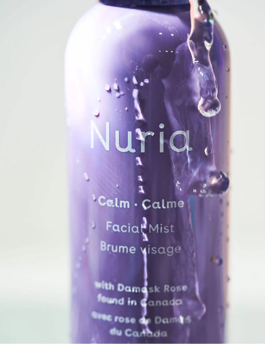 Calm Facial Mist
A calming, floral mist that preserves makeup