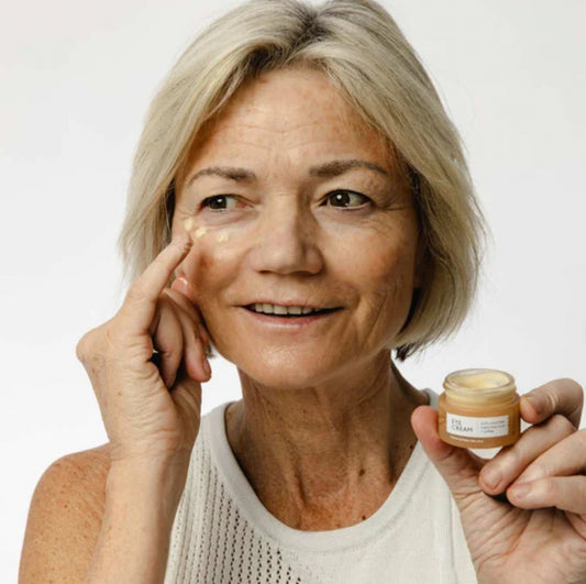 Eye Cream with Coffee And Maple Extract