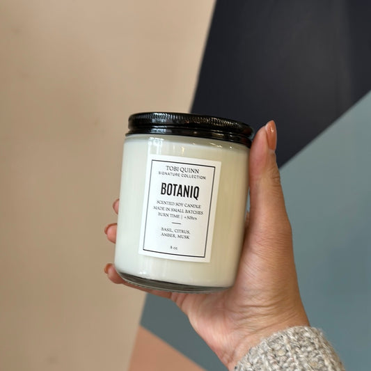 Botaniq Candle