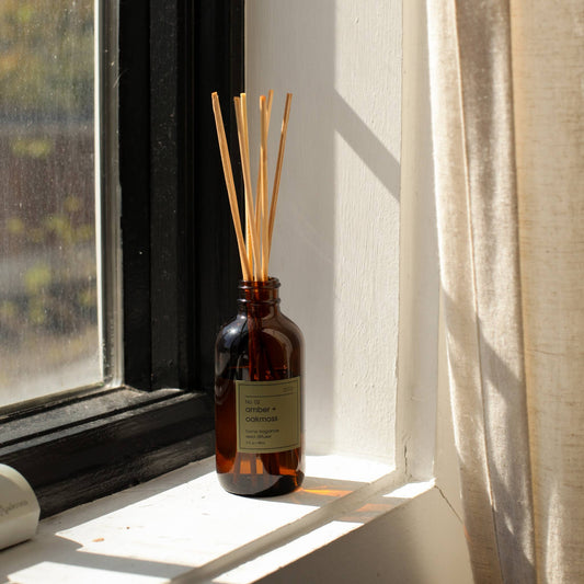 No. 02 Amber + Oakmoss Reed Diffuser